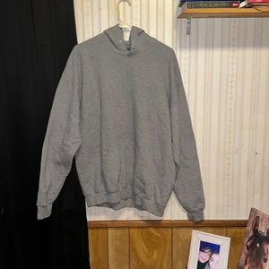 grey hoodie